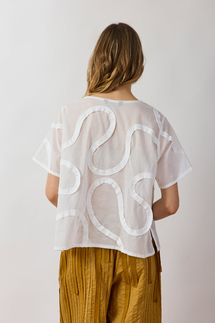 TSUTA TOP
