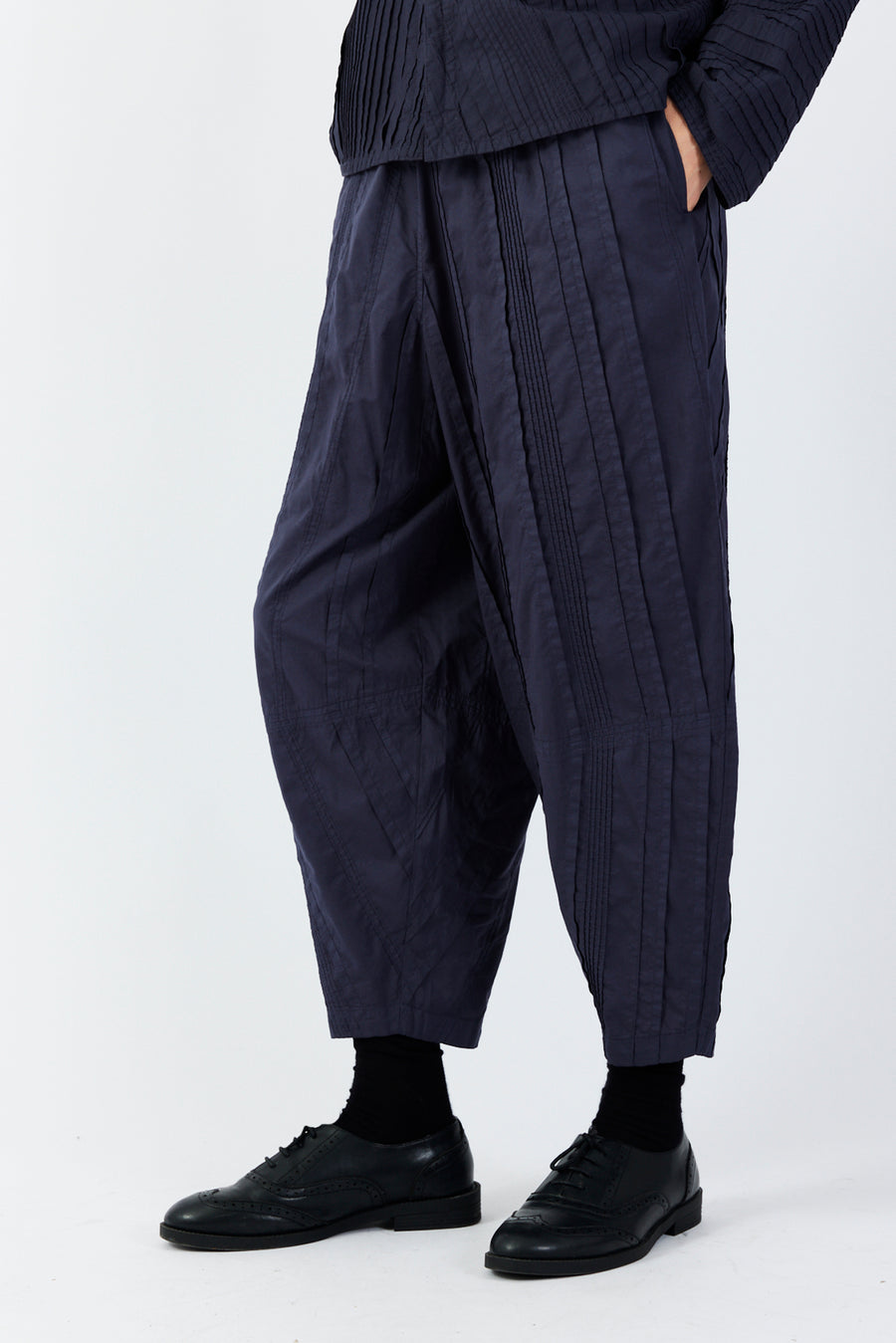 THICK PLEAT TROUSERS