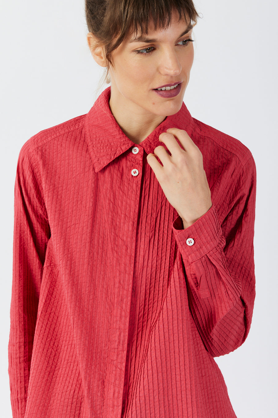 LAPEL PLEAT SHIRT